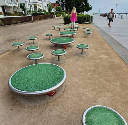 Hüpf-Spielplatz – Foto aus dem Google-Maps-Eintrag