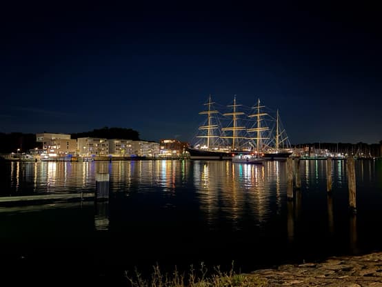 Travemünde/Lübeck at night. #travemuende #Passat #balticsea #night