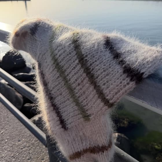 Der letzte Mohairpullover vor der Hitzepause😓😊….. #handmadewithlove #travemuende #stricken #knitti