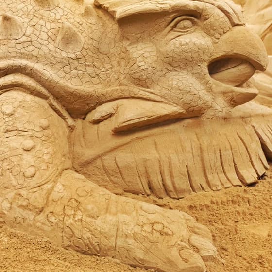 Every year, I’m amazed all over again by the incredible sculptures the artists manage to create from